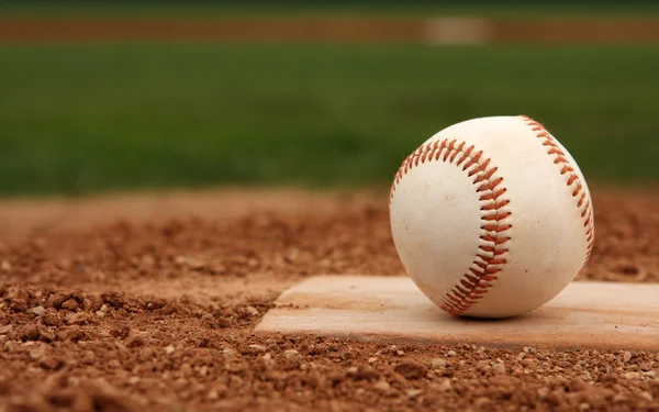 Baseball on the Ptichers Mound — Stock Photo, Image