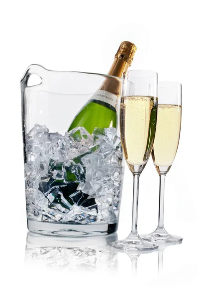 Champagne v Ledový ochlazovač — Stock fotografie