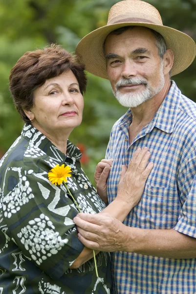 Romantyczna para starszy — Zdjęcie stockowe