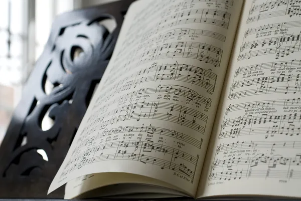 Zongora és lyrics a könyv, a hangsúly a jegyzetek — Stock Fotó