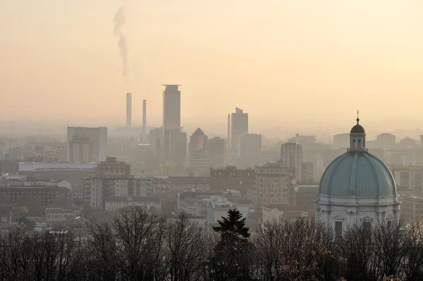 sisli şehir manzarası, brescia