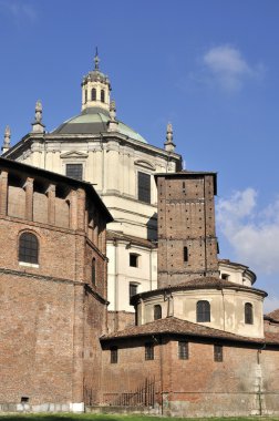 San lorenzo güneye arka yüzüne, milano