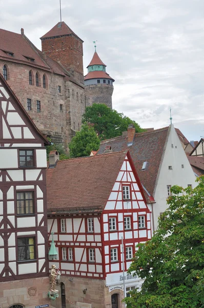 Καλαμωτή σπίτια και το κάστρο, nurnberg — Φωτογραφία Αρχείου