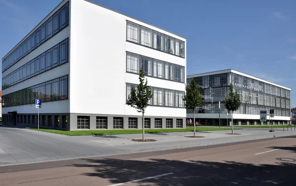 Bauhaus vanuit het noorden, dessau — Stockfoto
