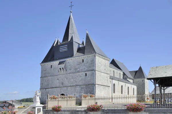 Notre Dame iglesia fortificada, liart, ardenas —  Fotos de Stock