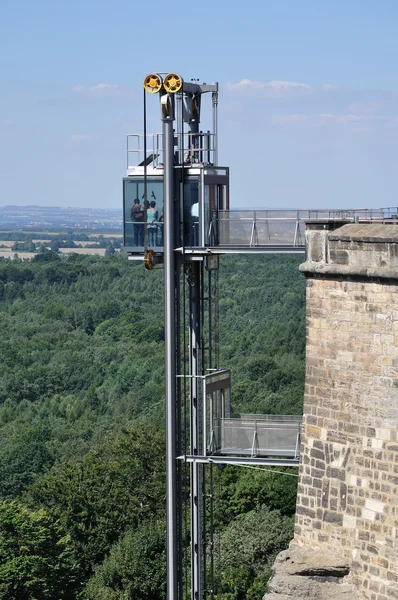 Lift at fortress, konigstein — Stock Photo, Image