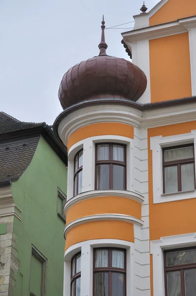 弓窓の屋根、タマネギの形、レーゲンスブルク — ストック写真