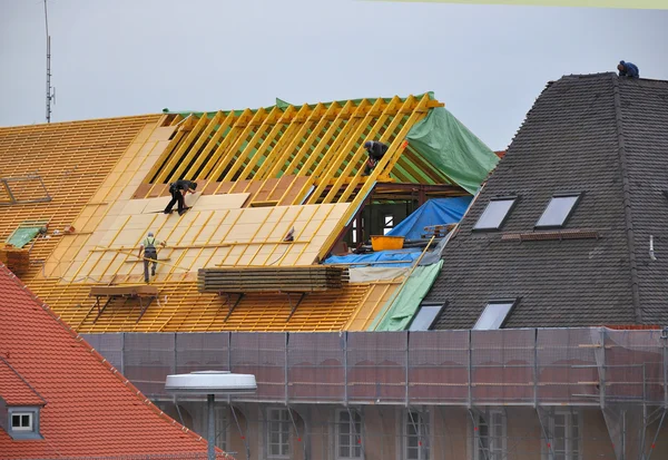 Dachsanierung aus Holz, Regensburg — Stockfoto