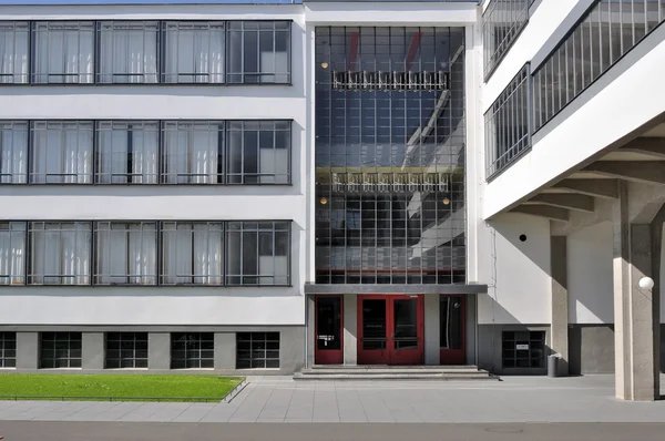 Bauhaus на внутрішній дворик, dessau — стокове фото