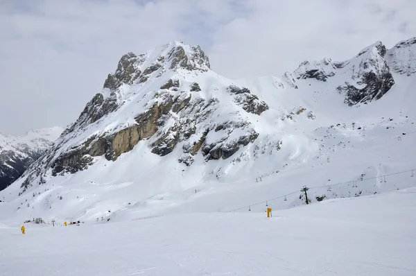 Collac stoków narciarskich w zimie, Dolomity — Zdjęcie stockowe