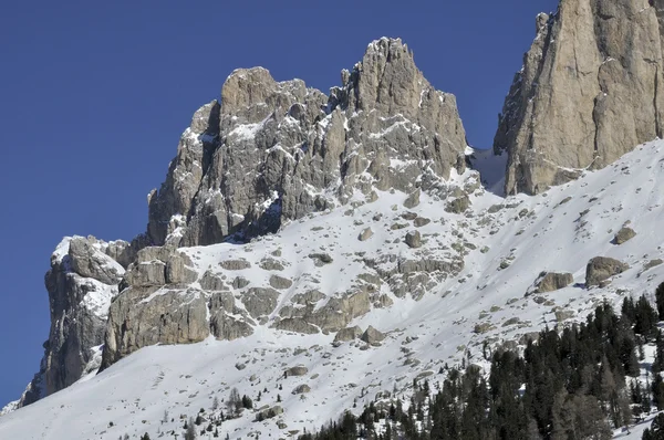 Rosengarten peak på vintern, Dolomiterna — Stockfoto