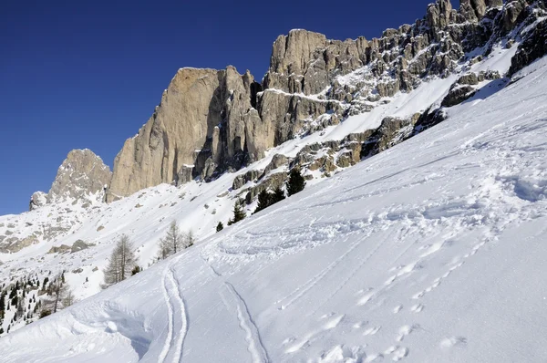 Rosengarten snöiga backen, Dolomiterna — Stockfoto