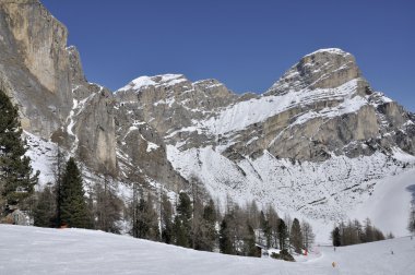 gardenaccia tepeler, dolomites