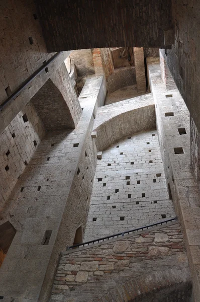 Interieur van san fortunato toren, todi — Stockfoto