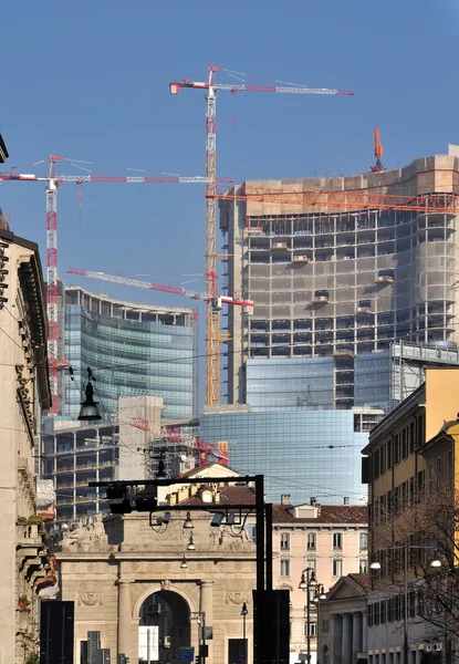 在米兰市中心的建筑工地 — 图库照片
