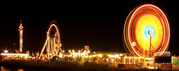 Riesenrad bei Nacht — Stockfoto