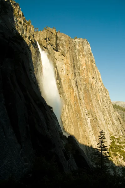 Йосемитский водопад — стоковое фото