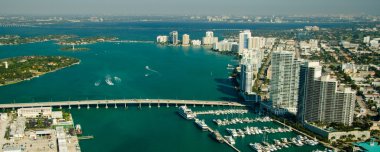 MacArthur Causeway