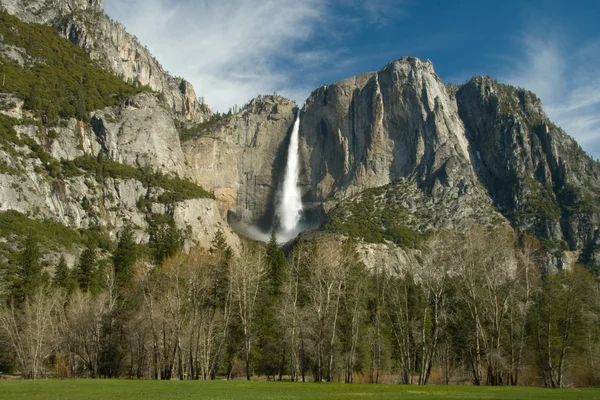 Yosemitský vodopád — Stock fotografie