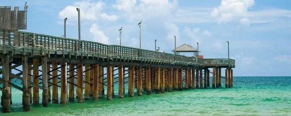 Pier on the beach — Stock Photo, Image