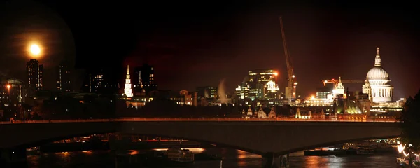 Horyzont Londyn nocą — Zdjęcie stockowe