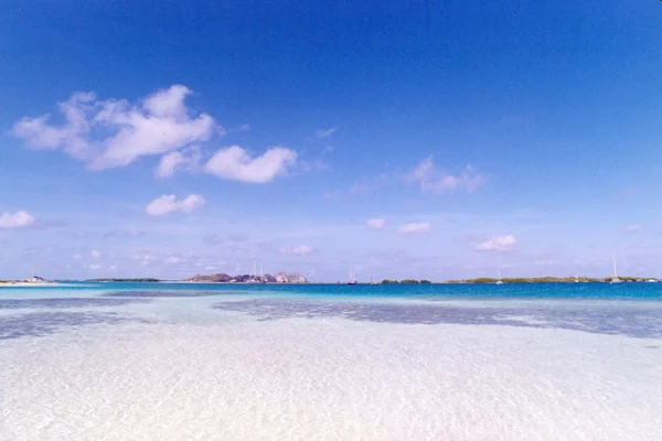 Am Strand in los roques — Stockfoto