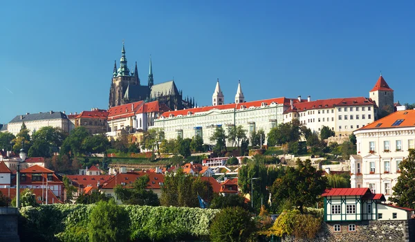 Hradcany ve Prag Kalesi Panoraması — Stok fotoğraf