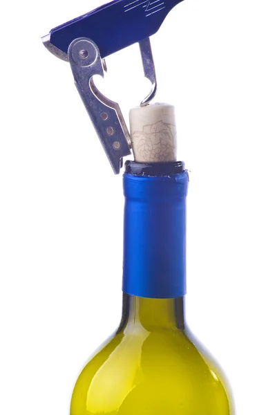 Corkscrew uncork uma garrafa — Fotografia de Stock