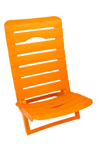 Orangefarbener Plastikstuhl — Stockfoto