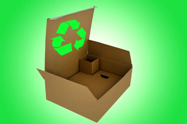 Karton offen mit Recycling — Stockfoto