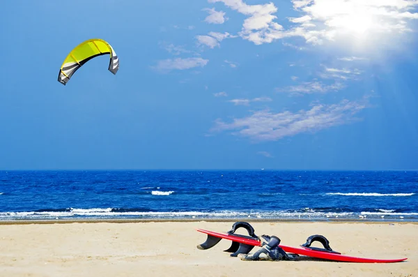 Kite-szörf a strandon — Stock Fotó