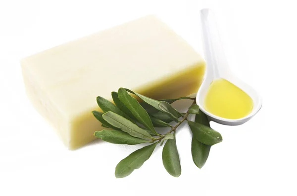 Мыло с оливковым маслом — стоковое фото