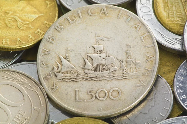 Włoskiego lira monety — Zdjęcie stockowe