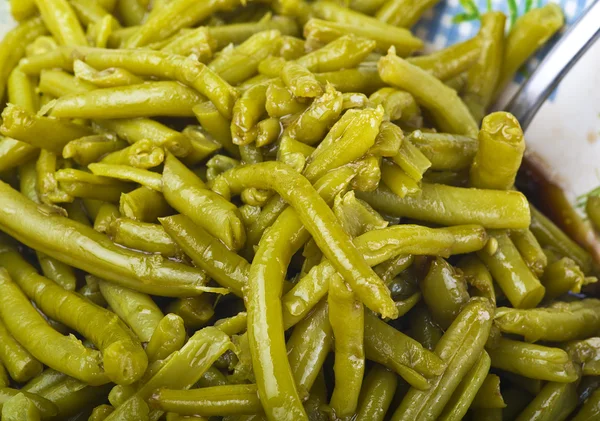 Grüne Bohnen mit Olivenöl gewürzt — Stockfoto
