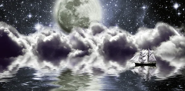 Яхта под луной — стоковое фото