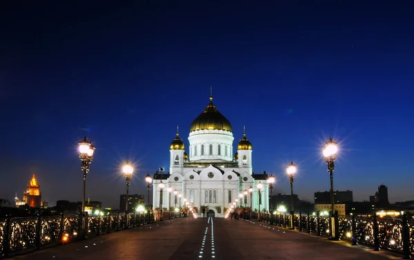 De kathedraal van Christus de Verlosser nachts — Stockfoto