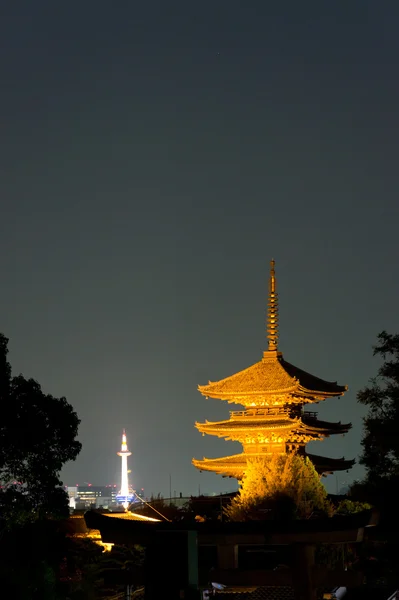 Кіото на ніч, Японія — стокове фото