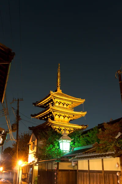 夜の京都の通り ロイヤリティフリーのストック画像