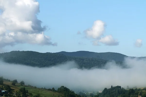 Niebla de montaña — Foto de Stock