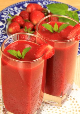 Çilekli Smoothie