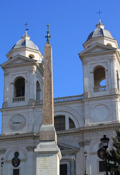 Trinita dei Monti, Roma —  Fotos de Stock