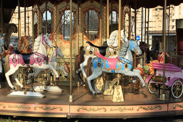 Kuda Carousel — Stok Foto
