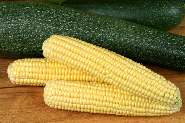 Corn and courgette — Stock Photo, Image