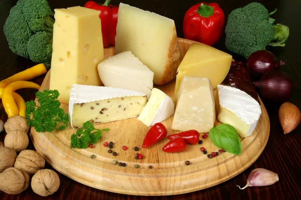 stock image Cheese and vegetables