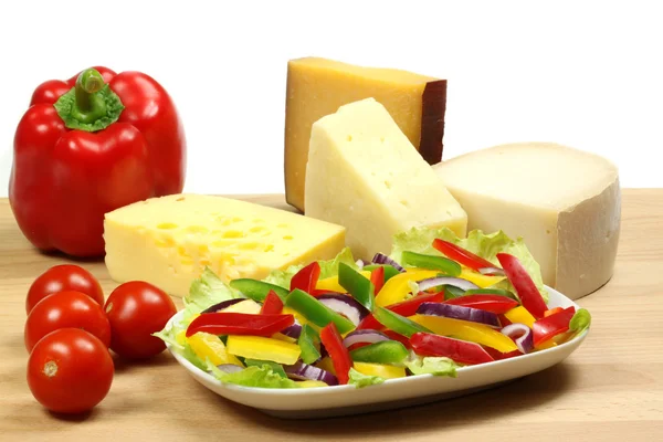 Sallad och ost — Stockfoto