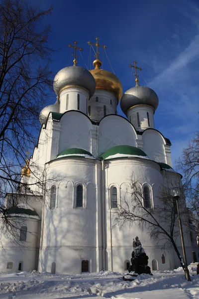 A Rússia. Moscovo. Mosteiro de Novodevichiy — Fotografia de Stock