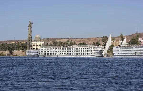 Nilen nära aswan i Egypten — Stockfoto
