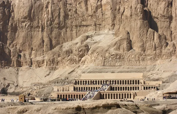 Temple mortuaire de Hatchepsout en Egypte — Photo