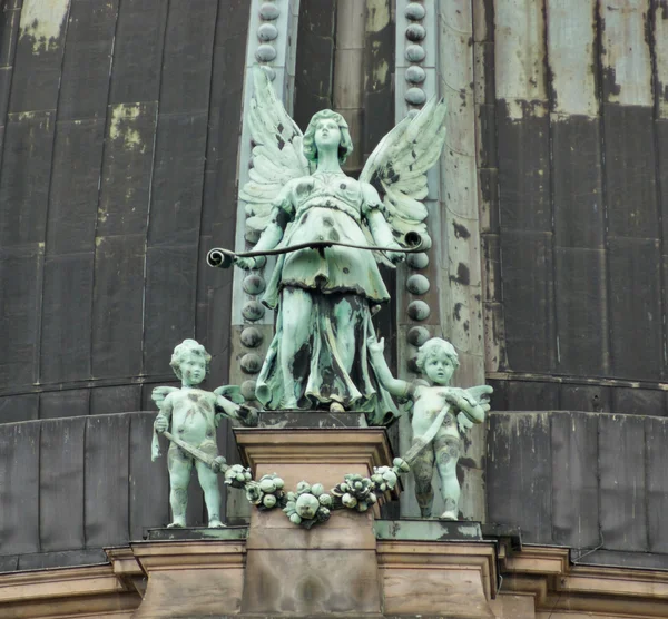 Figuras na Catedral de Berlim — Fotografia de Stock