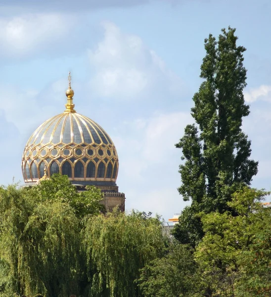 Berlin synagoge küçük bir kubbe — Stok fotoğraf